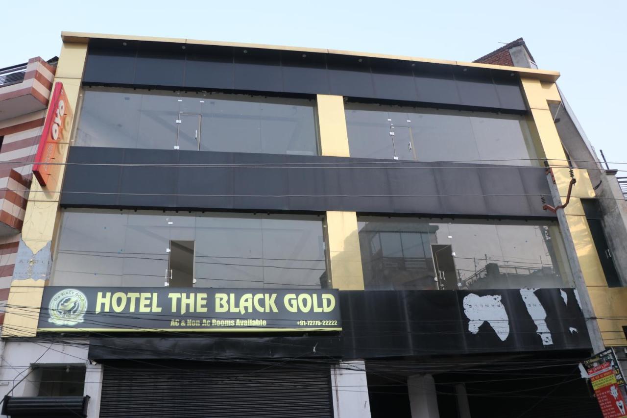 Hotel The Black Gold Chandigarh Exterior photo
